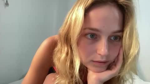 wenus_ss online show from March 2026 08:33:01 PM