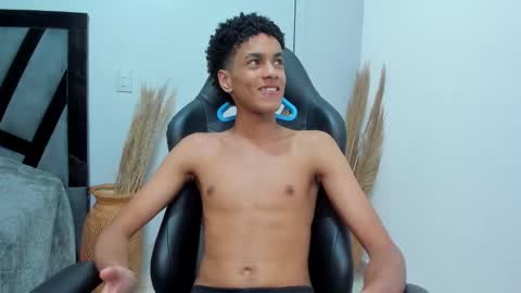 Snapshot of wes_gibbings chatting on December 2025 02:29:02 AM WES online show from December 2025 02:29:02 AM