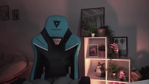 little girl who is always rightLisa online show from February 2025 01:46:02 AM