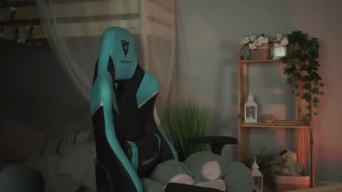 little girl who is always rightLisa online show from September 2025 02:02:01 AM