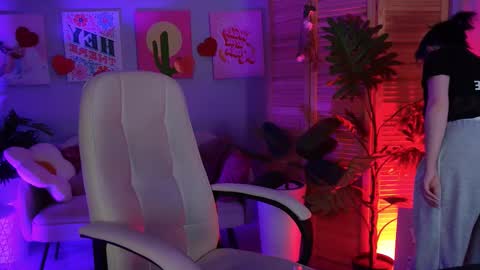 little girl who is always rightLisa online show from March 2026 01:16:02 AM