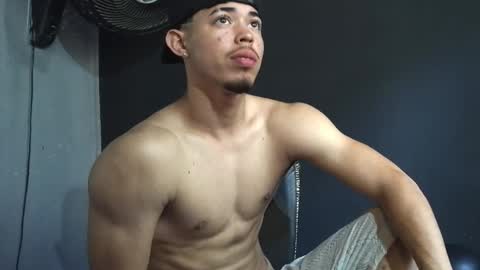 wesley_77 online show from March 2026 04:55:02 PM