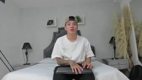 Snapshot of wesley_boyy_ chatting on May 2026 08:24:02 PM Wesley online show from May 2026 08:24:02 PM