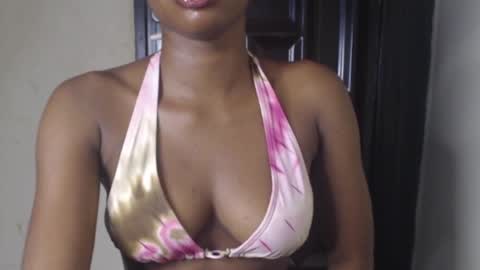 Snapshot of wet_pussy200 chatting on April 2026 08:02:02 AM Bella online show from April 2026 08:02:02 AM