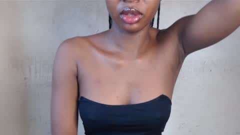 Snapshot of wet_pussy200 chatting on May 2026 08:08:01 AM Bella online show from May 2026 08:08:01 AM