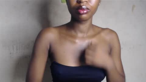 Snapshot of wet_pussy200 chatting on May 2026 08:08:02 AM Bella online show from May 2026 08:08:02 AM