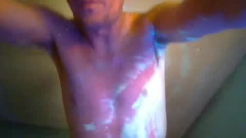 Snapshot of wetduck77777 chatting on October 2025 09:20:01 AM wetduck77777 online show from October 2025 09:20:01 AM