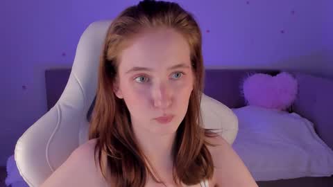 Snapshot of wetinfluence__ chatting on October 2025 10:11:01 PM Sofia online show from October 2025 10:11:01 PM