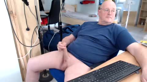 Snapshot of wetwo chatting on August 2026 02:15:02 PM WeTwo online show from August 2026 02:15:02 PM