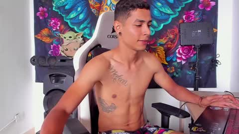 Snapshot of wexx_ chatting on December 2024 06:52:02 PM wex online show from December 2024 06:52:02 PM