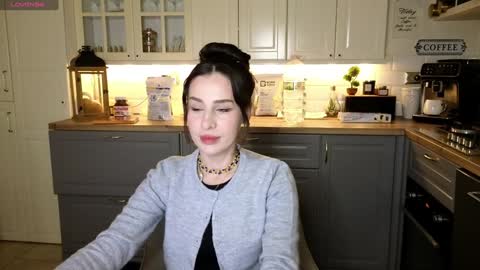 Snapshot of whats_her_name chatting on January 2025 09:57:01 PM Victoria Maria online show from January 2025 09:57:01 PM