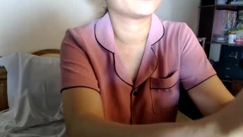 Snapshot of whisperinrain chatting on June 2026 05:49:02 PM whisperinrain online show from June 2026 05:49:02 PM
