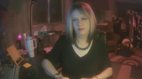 Whisper online show from January 2025 07:43:01 AM