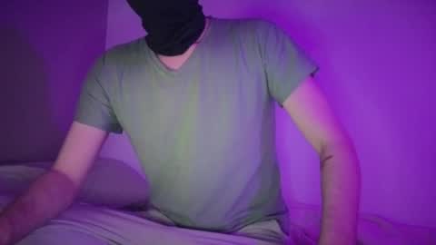 whispero_o online show from May 2026 08:37:01 PM