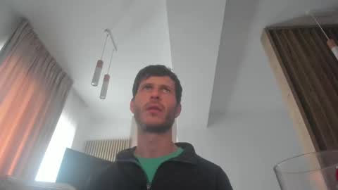 Michael online show from October 2025 09:59:01 AM