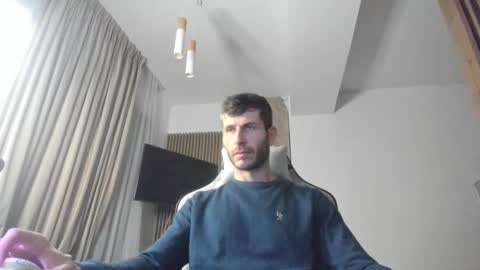 Michael online show from November 2025 06:29:01 PM