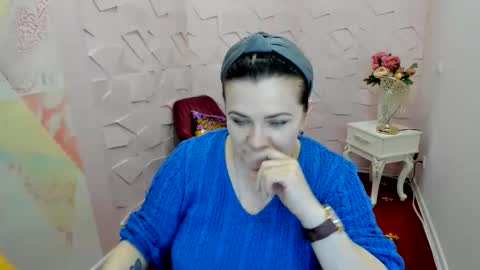 white__queen_ online show from June 2026 07:47:02 AM