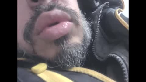 Snapshot of white_boy15 chatting on December 2024 05:04:02 AM n n15 online show from December 2024 05:04:02 AM