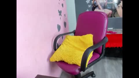 white_luna1 online show from March 2026 07:17:02 PM