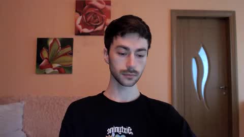 Snapshot of white_sport chatting on December 2025 12:46:02 PM Tom online show from December 2025 12:46:02 PM