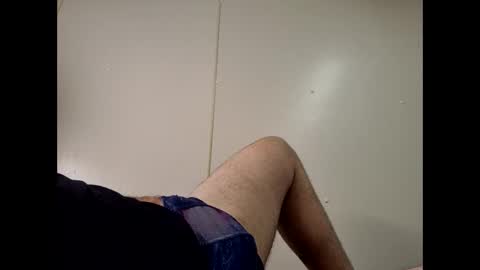 whiteboi9284 online show from November 2025 12:21:02 AM