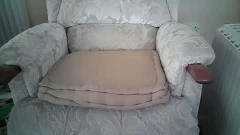 Snapshot of whitebriefs009 chatting on October 2025 09:01:01 AM whitebriefs009 online show from October 2025 09:01:01 AM