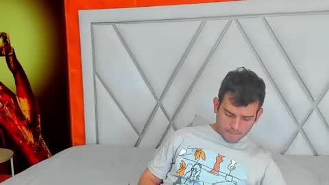 Dylan white online show from September 2025 06:46:01 PM