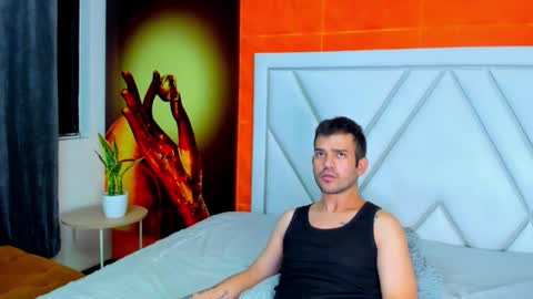 Dylan white online show from October 2025 05:22:02 PM