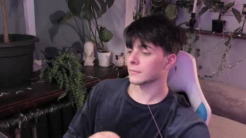 Gus online show from December 2024 03:11:01 PM