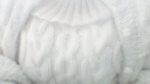 whitesweater online show from February 2025 07:04:02 AM