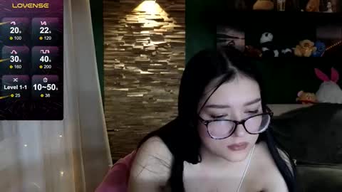 Snapshot of whitney311_ chatting on February 2026 03:19:02 PM whitney311_ online show from February 2026 03:19:02 PM