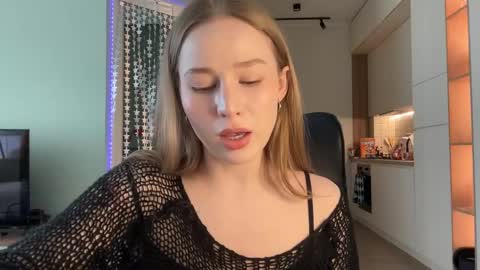 Alisa online show from January 2025 10:18:02 AM