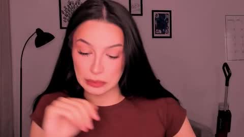 whoislulu online show from November 2025 08:33:02 PM