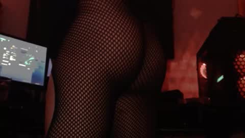 whoknowssss99 online show from November 2025 12:57:02 AM