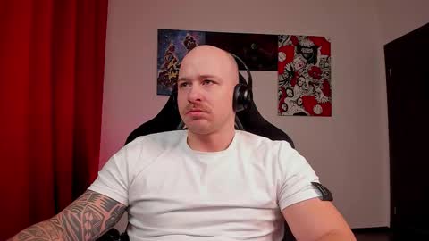 Snapshot of why_you_so_serious chatting on February 2026 04:34:02 PM VI online show from February 2026 04:34:02 PM