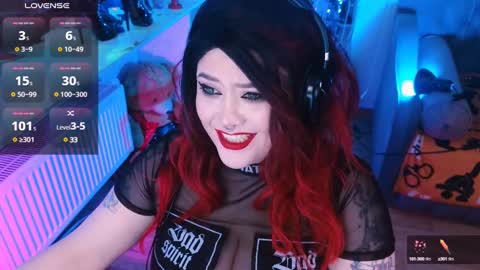 Laura  online show from February 2025 04:36:02 AM