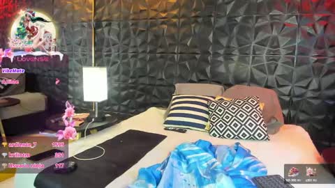 sussy online show from December 2024 03:55:02 PM