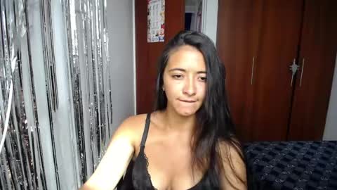 Snapshot of wifhot chatting on May 2026 07:20:02 PM Ilauren online show from May 2026 07:20:02 PM