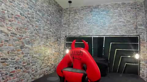 wild_firee_ online show from February 2026 07:10:01 PM