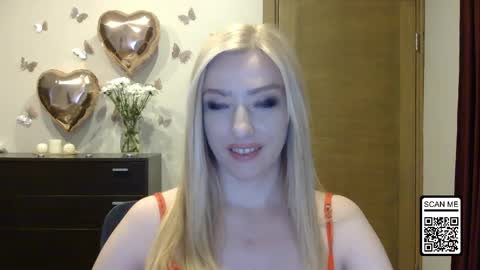 Snapshot of wild_silk_desire chatting on May 2026 06:24:01 PM Alina online show from May 2026 06:24:01 PM