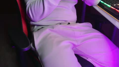 Carlos online show from December 2024 12:21:02 AM