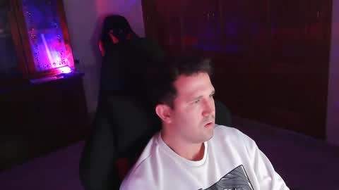 Carlos online show from November 2025 11:25:02 PM