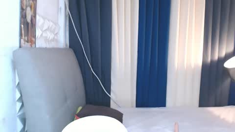 pauleen online show from November 2025 04:44:02 AM