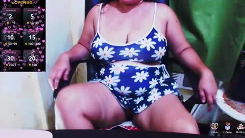 wildhotasianx online show from December 2025 05:25:02 AM