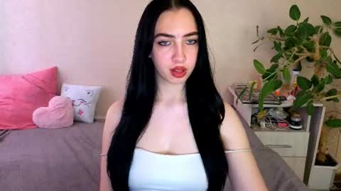 Snapshot of wildkittenx_ chatting on June 2026 05:54:02 AM Alena online show from June 2026 05:54:02 AM