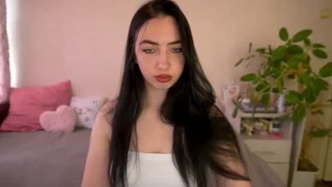 Snapshot of wildkittenx_ chatting on July 2026 04:38:02 AM Alena online show from July 2026 04:38:02 AM