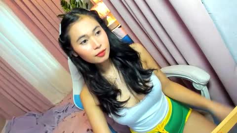 CHRISTINE online show from November 2025 07:47:02 AM