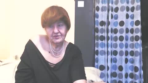 WildRedCat online show from November 2025 10:29:01 AM