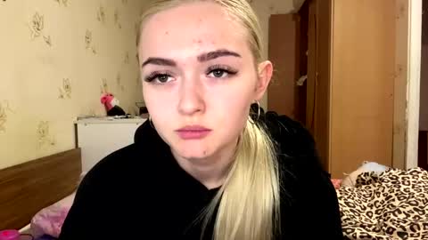 Sophia online show from April 2026 04:42:02 PM