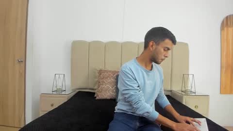 Snapshot of willsainz chatting on December 2025 12:12:02 PM WillSainz online show from December 2025 12:12:02 PM